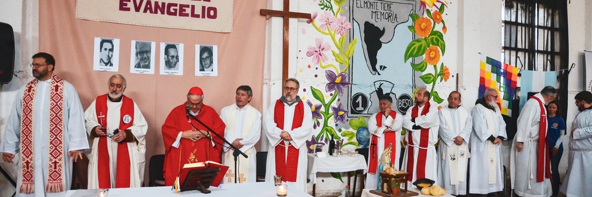 50 años Angelelli ⛪ Refu (00)